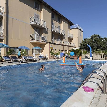 Hotel Darsena Passignano sul Trasimeno Eksteriør bilde