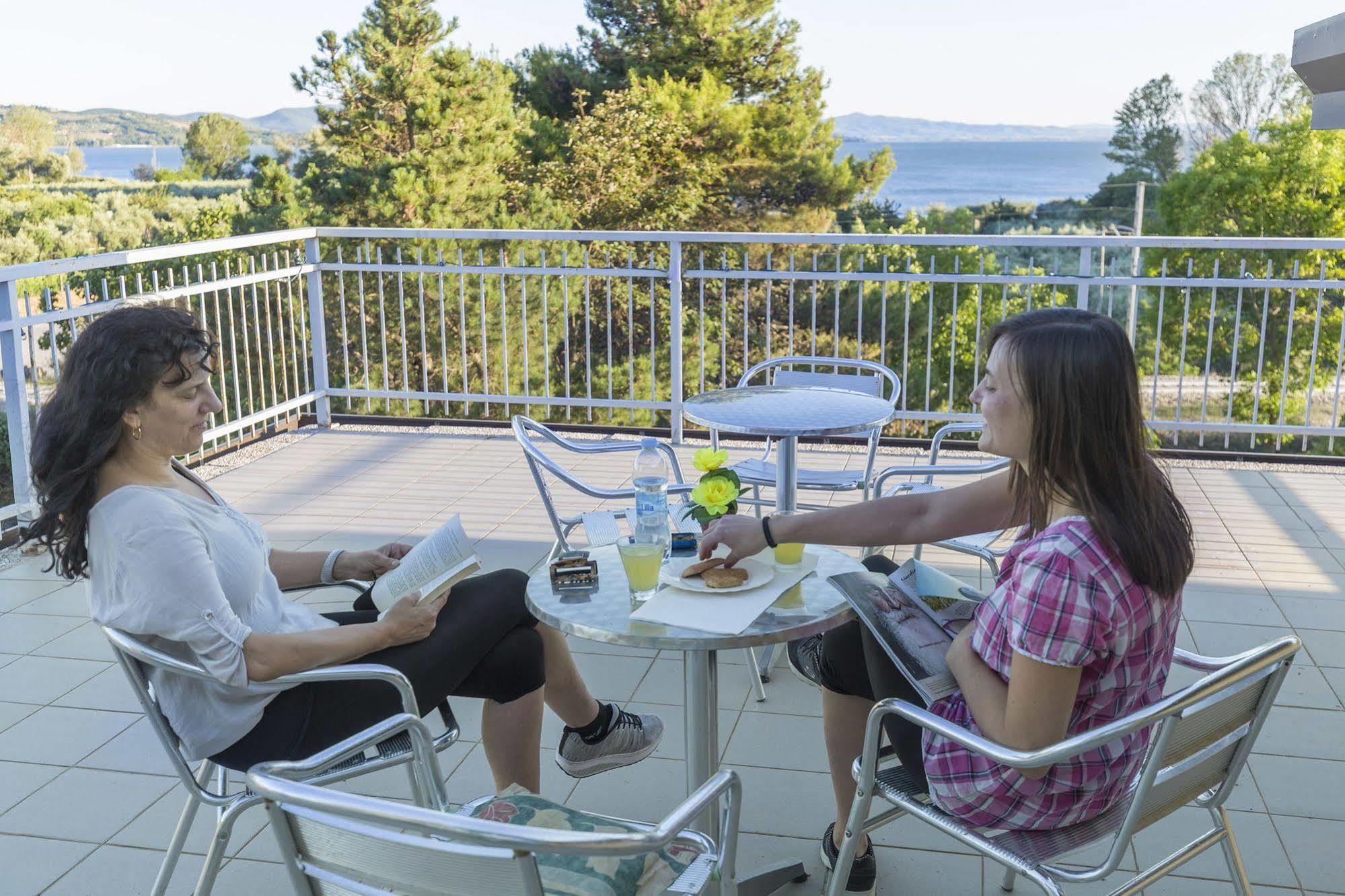 Hotel Darsena Passignano sul Trasimeno Eksteriør bilde