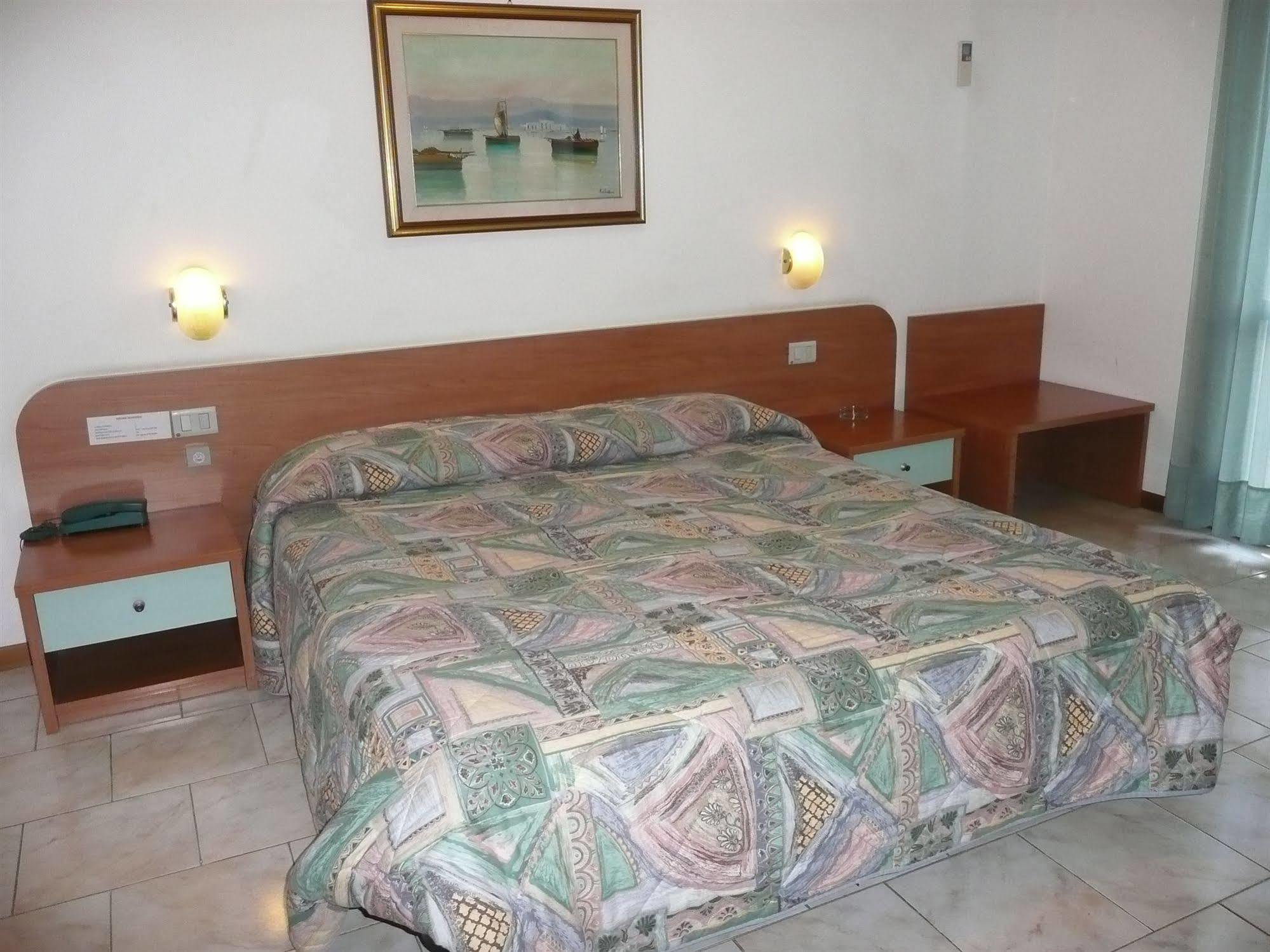 Hotel Darsena Passignano sul Trasimeno Eksteriør bilde